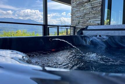 Contemporary Mountain Haven with Breathtaking Vistas - Gatlinburg, Tennessee