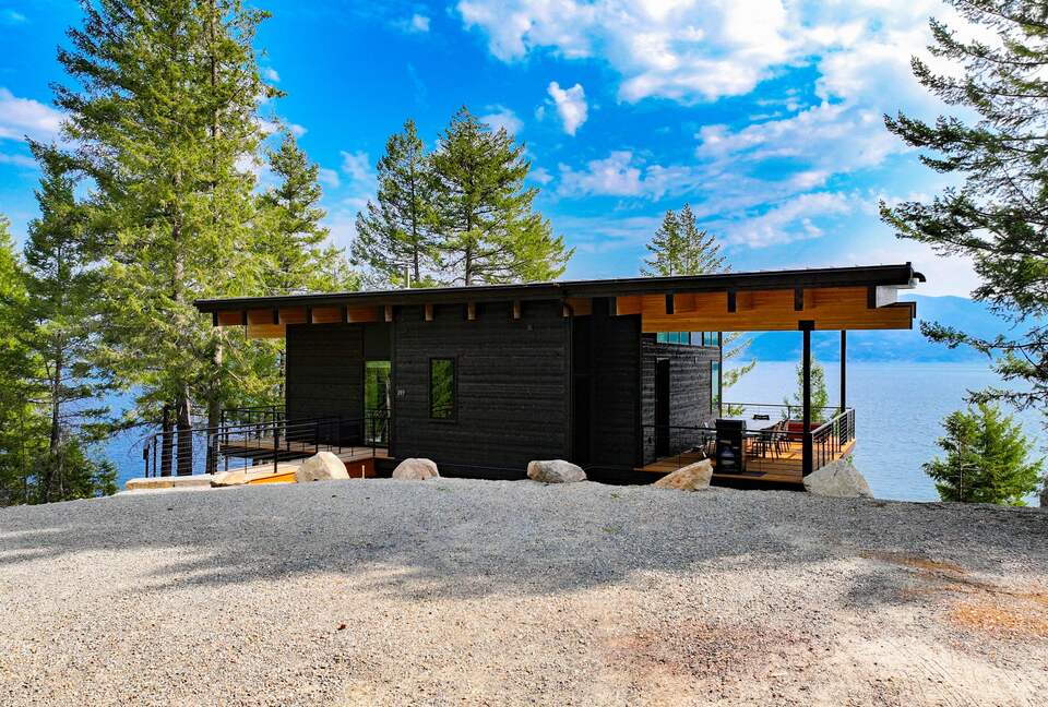 Glass-Walled Retreat on Lake Pend Oreille - Sagle, Idaho