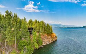 Glass-Walled Retreat on Lake Pend Oreille - Sagle, Idaho