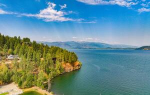 Glass-Walled Retreat on Lake Pend Oreille - Sagle, Idaho
