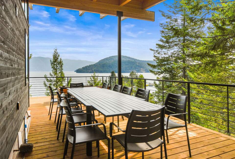 Glass-Walled Retreat on Lake Pend Oreille - Sagle, Idaho