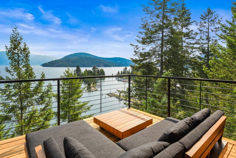 Glass-Walled Retreat on Lake Pend Oreille - Sagle, Idaho