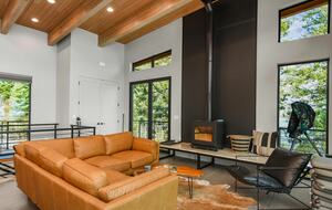 Glass-Walled Retreat on Lake Pend Oreille - Sagle, Idaho