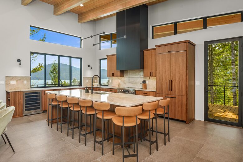 Glass-Walled Retreat on Lake Pend Oreille - Sagle, Idaho