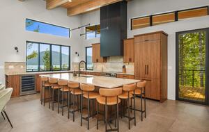 Glass-Walled Retreat on Lake Pend Oreille - Sagle, Idaho