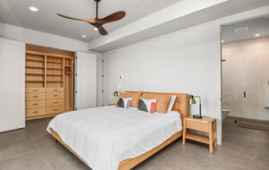 Glass-Walled Retreat on Lake Pend Oreille - Sagle, Idaho