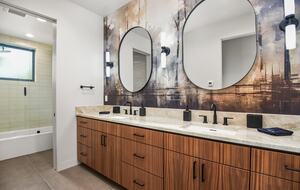 Glass-Walled Retreat on Lake Pend Oreille - Sagle, Idaho