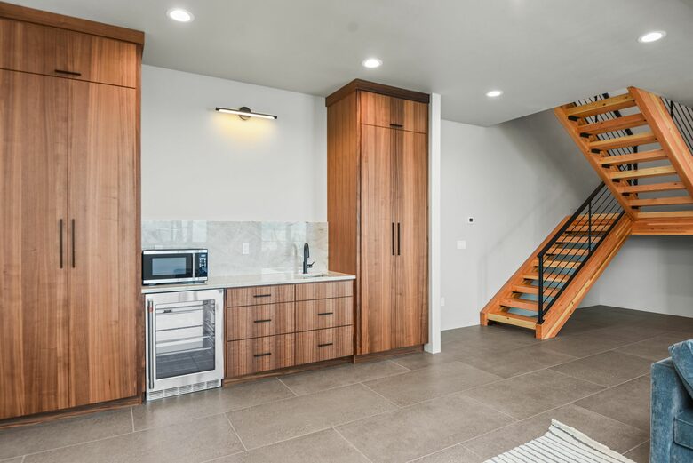 Glass-Walled Retreat on Lake Pend Oreille - Sagle, Idaho