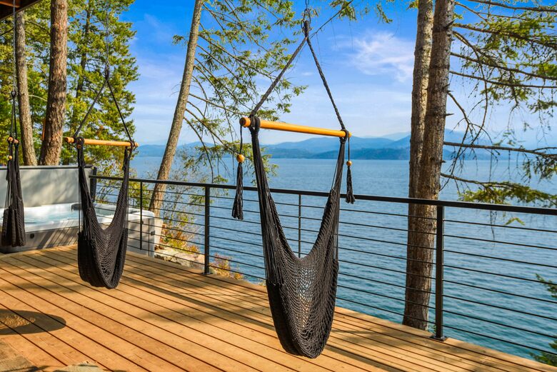 Glass-Walled Retreat on Lake Pend Oreille - Sagle, Idaho