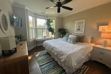 Bedroom 2 - King bed