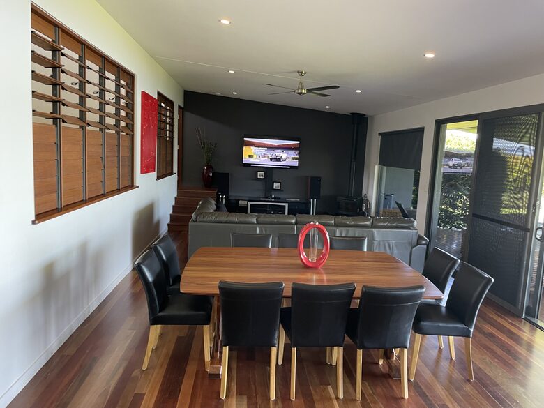 Group Getaway with Firepit & BBQ on Lake Tinaroo - Barrine, Australia