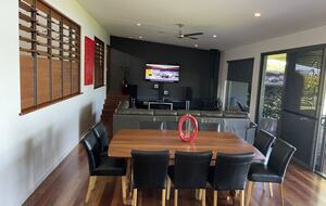 Group Getaway with Firepit & BBQ on Lake Tinaroo - Barrine, Australia