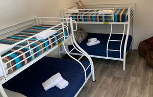 Group Getaway with Firepit & BBQ on Lake Tinaroo - Barrine, Australia