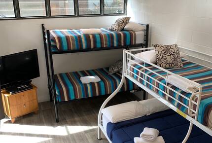 Group Getaway with Firepit & BBQ on Lake Tinaroo - Barrine, Australia