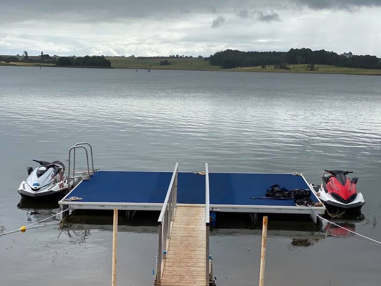 Group Getaway with Firepit & BBQ on Lake Tinaroo - Barrine, Australia