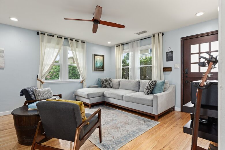 Modern Coastal Retreat in Long Beach - Long Beach, California