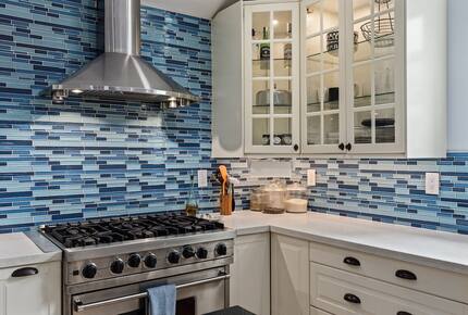 Modern Coastal Retreat in Long Beach - Long Beach, California