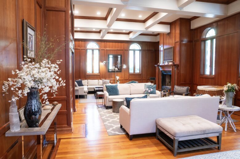 Easter's First Blooms at the Estate and Late April Exclusive Tulip Extravaganza - Woodstock, New York