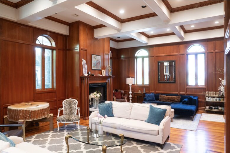 Easter's First Blooms at the Estate and Late April Exclusive Tulip Extravaganza - Woodstock, New York