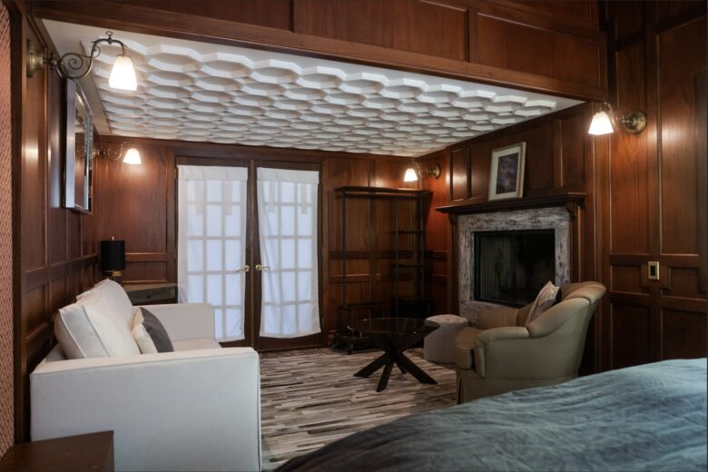 Easter's First Blooms at the Estate and Late April Exclusive Tulip Extravaganza - Woodstock, New York