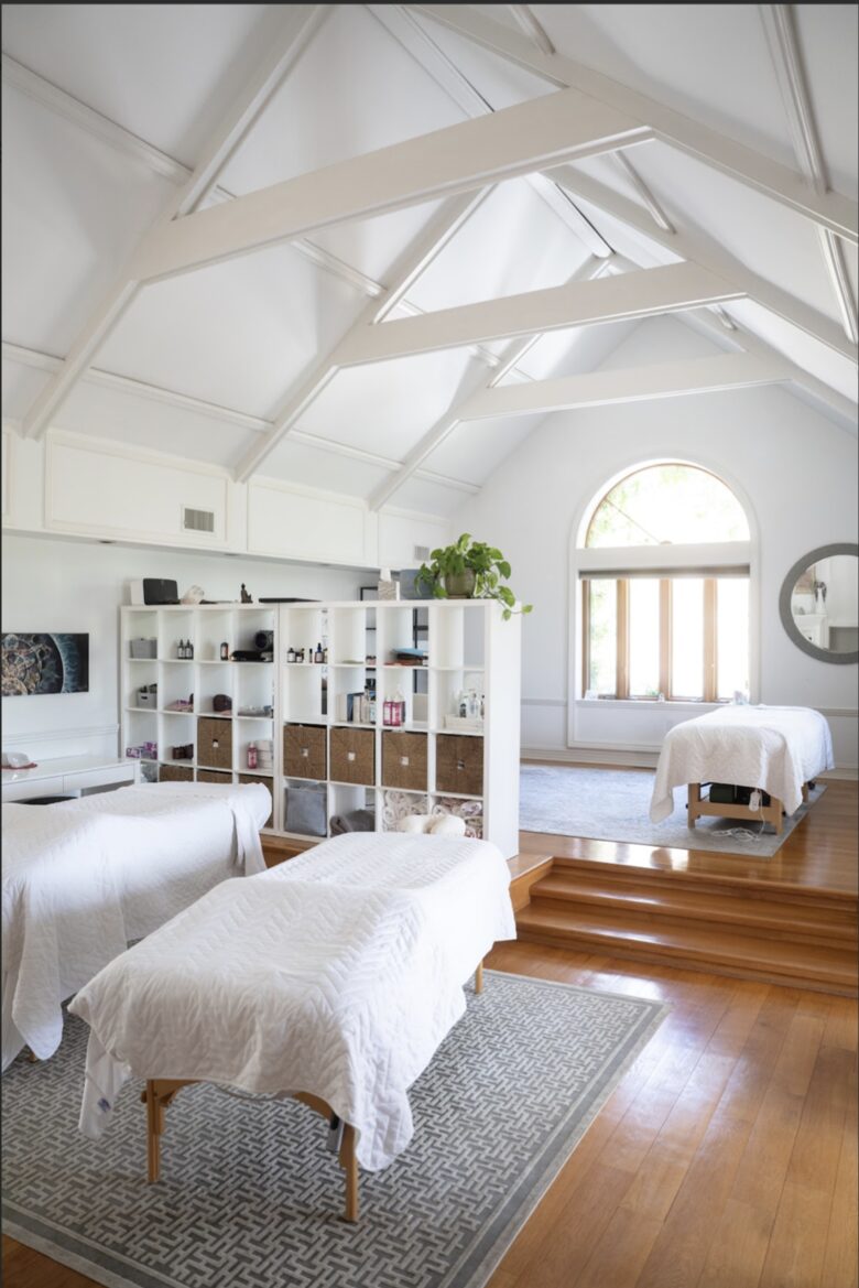 Easter's First Blooms at the Estate and Late April Exclusive Tulip Extravaganza - Woodstock, New York