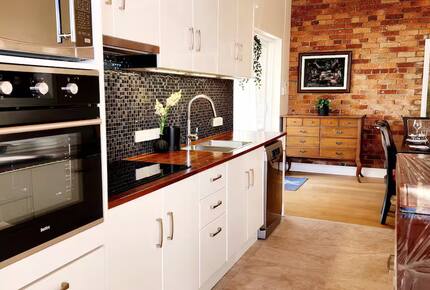 Historic Farmhouse Retreat in St. Helens - St Helens, Australia