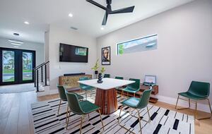 Luxury 4-Bedroom Home Near Vanderbilt Beach - Naples, Florida