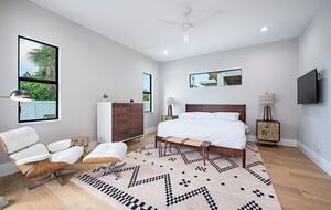 Luxury 4-Bedroom Home Near Vanderbilt Beach - Naples, Florida