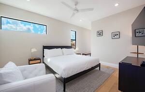 Luxury 4-Bedroom Home Near Vanderbilt Beach - Naples, Florida