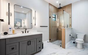 Luxury 4-Bedroom Home Near Vanderbilt Beach - Naples, Florida