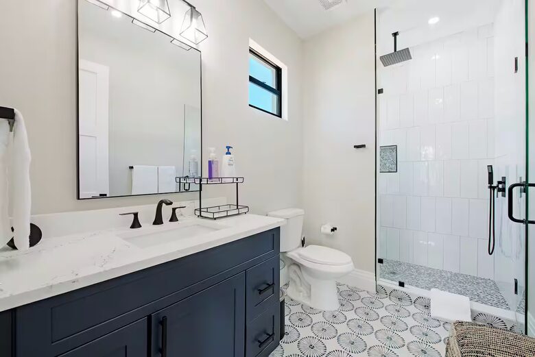 Luxury 4-Bedroom Home Near Vanderbilt Beach - Naples, Florida