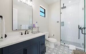 Luxury 4-Bedroom Home Near Vanderbilt Beach - Naples, Florida