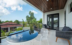 Luxury 4-Bedroom Home Near Vanderbilt Beach - Naples, Florida