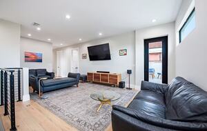 Luxury 4-Bedroom Home Near Vanderbilt Beach - Naples, Florida