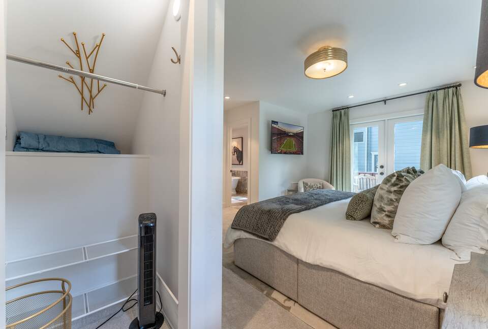 Iron Horse - Southern Belle - Crested Butte, Colorado