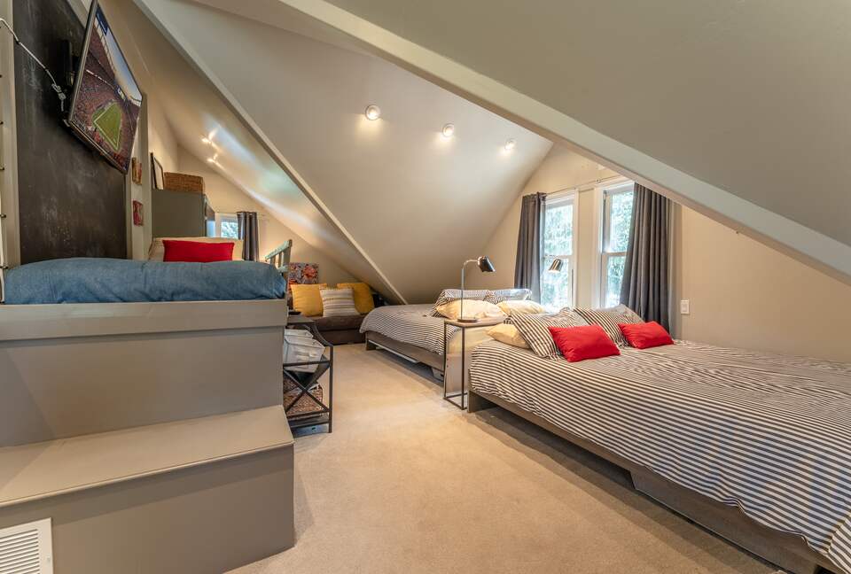 Iron Horse - Southern Belle - Crested Butte, Colorado