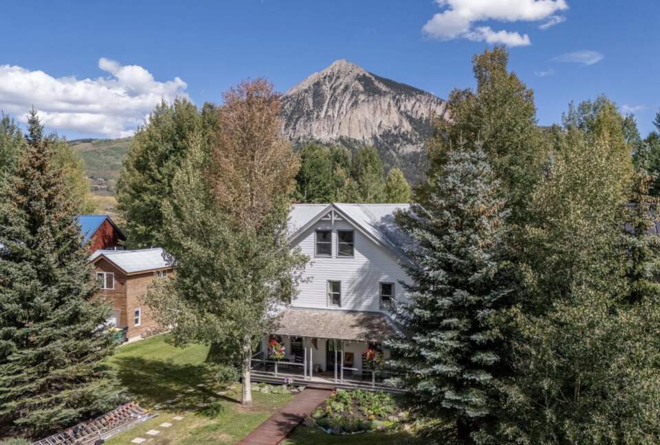 Iron Horse - Southern Belle - Crested Butte, Colorado