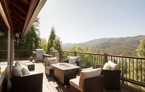 Mountain View Retreat in Castle Glen Estates - Big Bear Lake, California