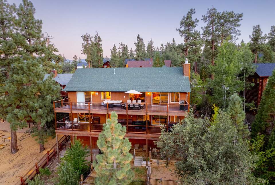 Mountain View Retreat in Castle Glen Estates - Big Bear Lake, California