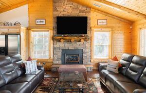 Mountain View Retreat in Castle Glen Estates - Big Bear Lake, California