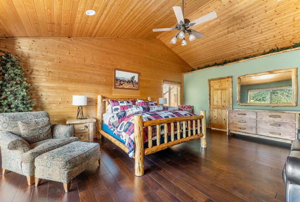 Mountain View Retreat in Castle Glen Estates - Big Bear Lake, California