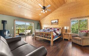 Mountain View Retreat in Castle Glen Estates - Big Bear Lake, California