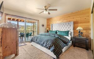 Mountain View Retreat in Castle Glen Estates - Big Bear Lake, California