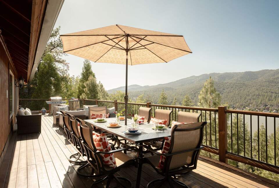 Mountain View Retreat in Castle Glen Estates - Big Bear Lake, California