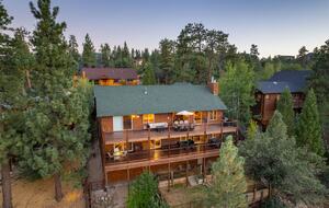 Mountain View Retreat in Castle Glen Estates - Big Bear Lake, California