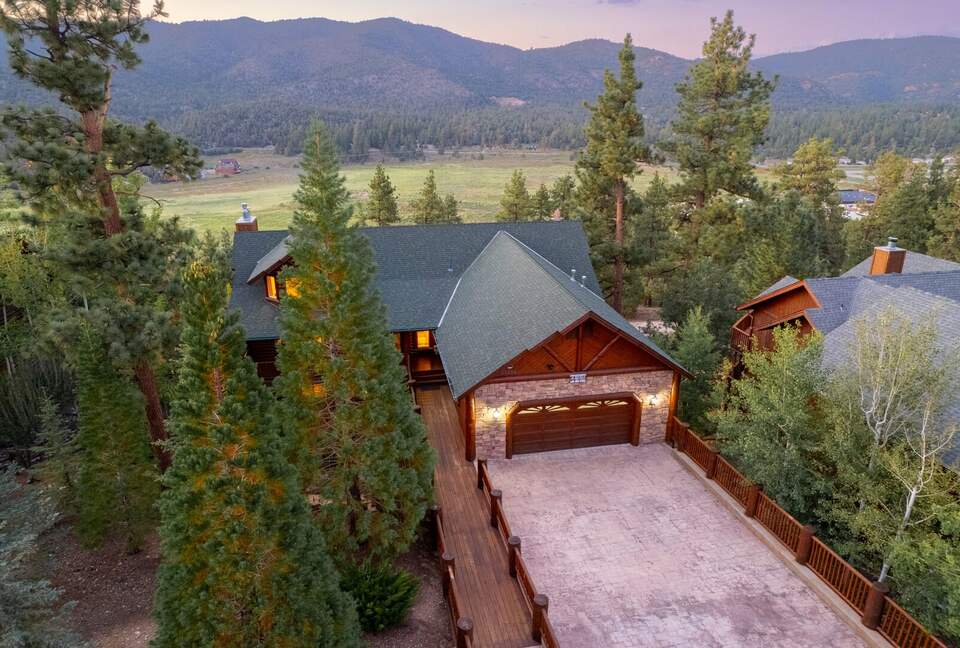Mountain View Retreat in Castle Glen Estates - Big Bear Lake, California