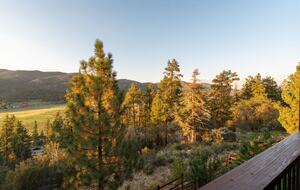 Mountain View Retreat in Castle Glen Estates - Big Bear Lake, California