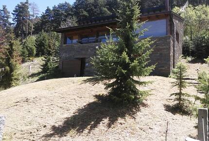 Refined Family Chalet in the Pyrenees - La Molina, Spain