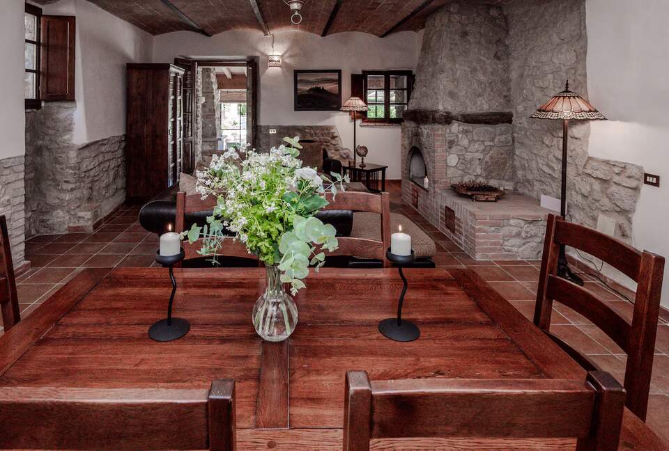 Tuscan Farmhouse Retreat with Infinity Pool & Views - Volterra, Italy