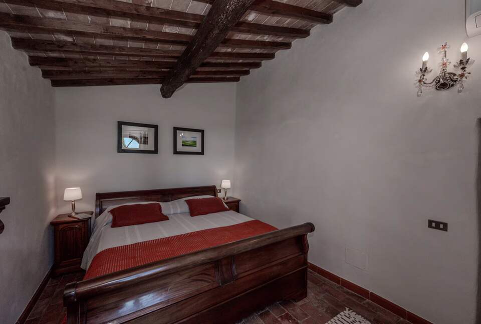 Tuscan Farmhouse Retreat with Infinity Pool & Views - Volterra, Italy